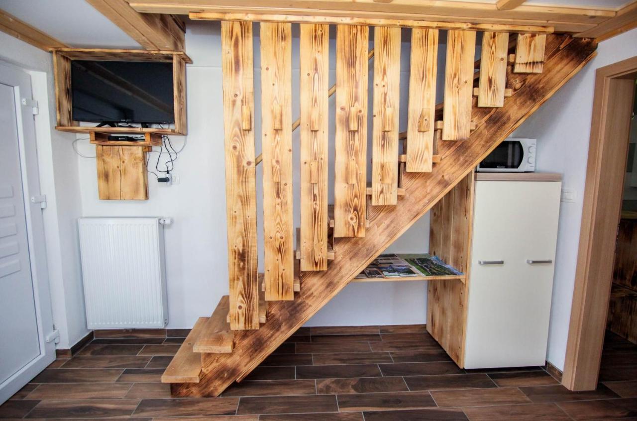 Apartmaji Pri Kozmavo - Little House Бохин Екстериор снимка